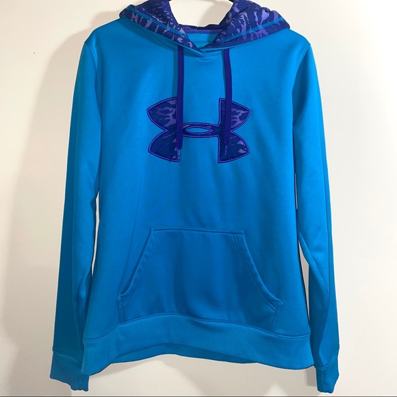 Under Armour Tops - Under Armor Sweatshirt